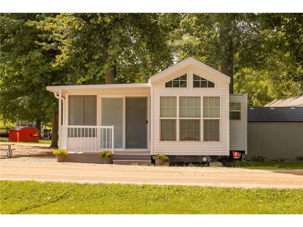 7870 Cottage Lane SW #28 Alexandria MN 56308 - Andrew 7084198 image1
