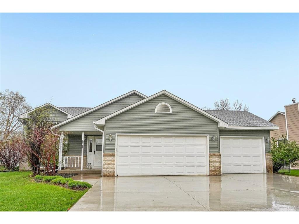7877 18th Street N Oakdale MN 55128 7057776 image1