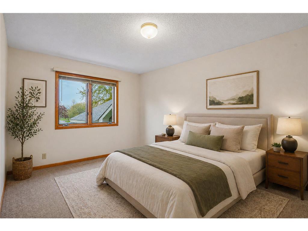 7877 18th Street N Oakdale MN 55128 7057776 image24
