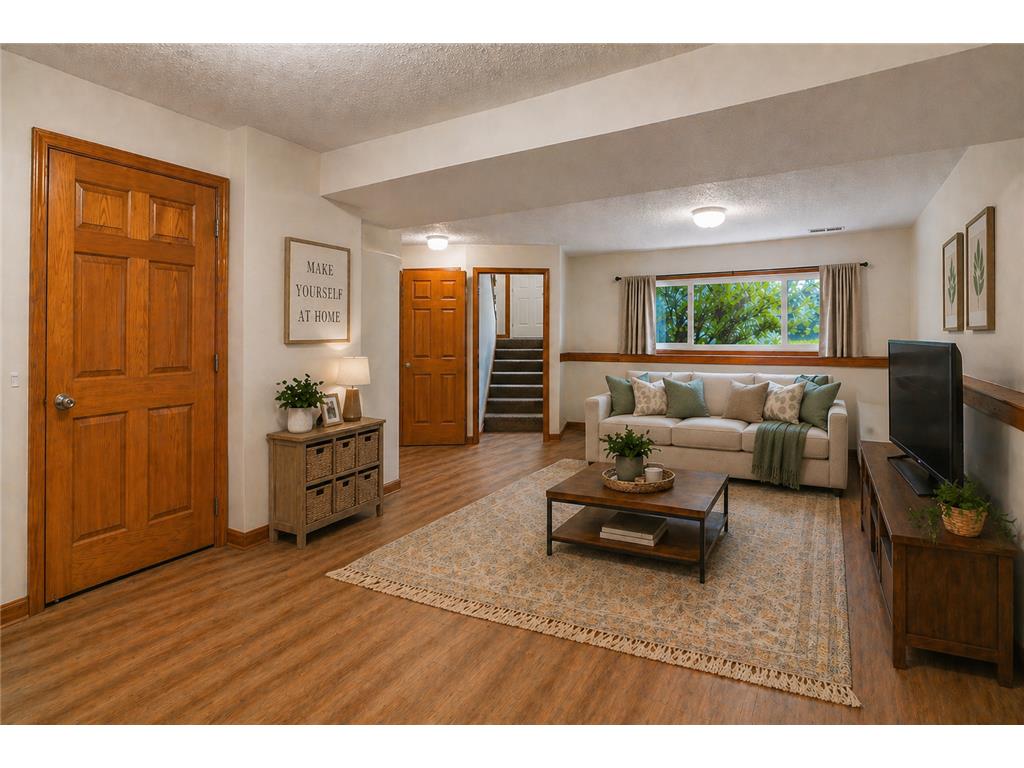 7877 18th Street N Oakdale MN 55128 7057776 image30