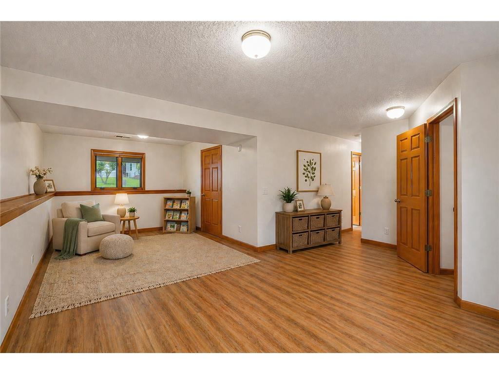 7877 18th Street N Oakdale MN 55128 7057776 image32