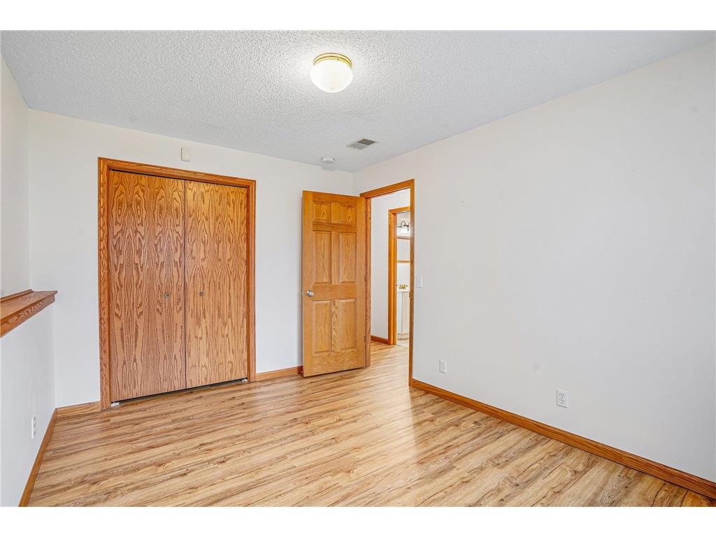7877 18th Street N Oakdale MN 55128 7057776 image37