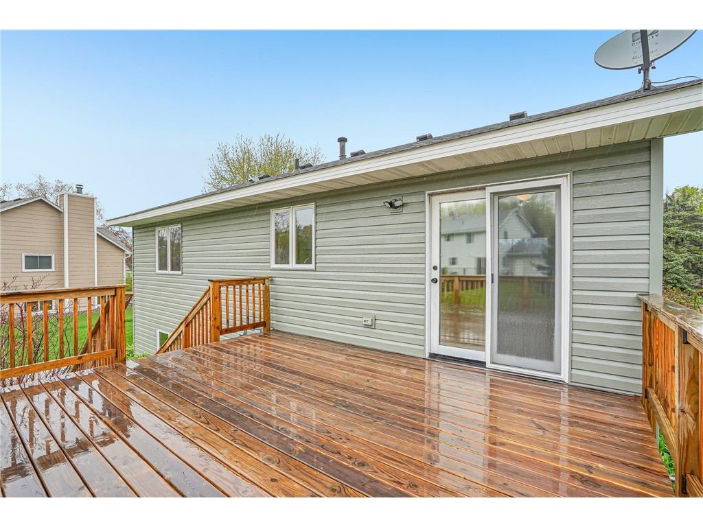 7877 18th Street N Oakdale MN 55128 7057776 image42