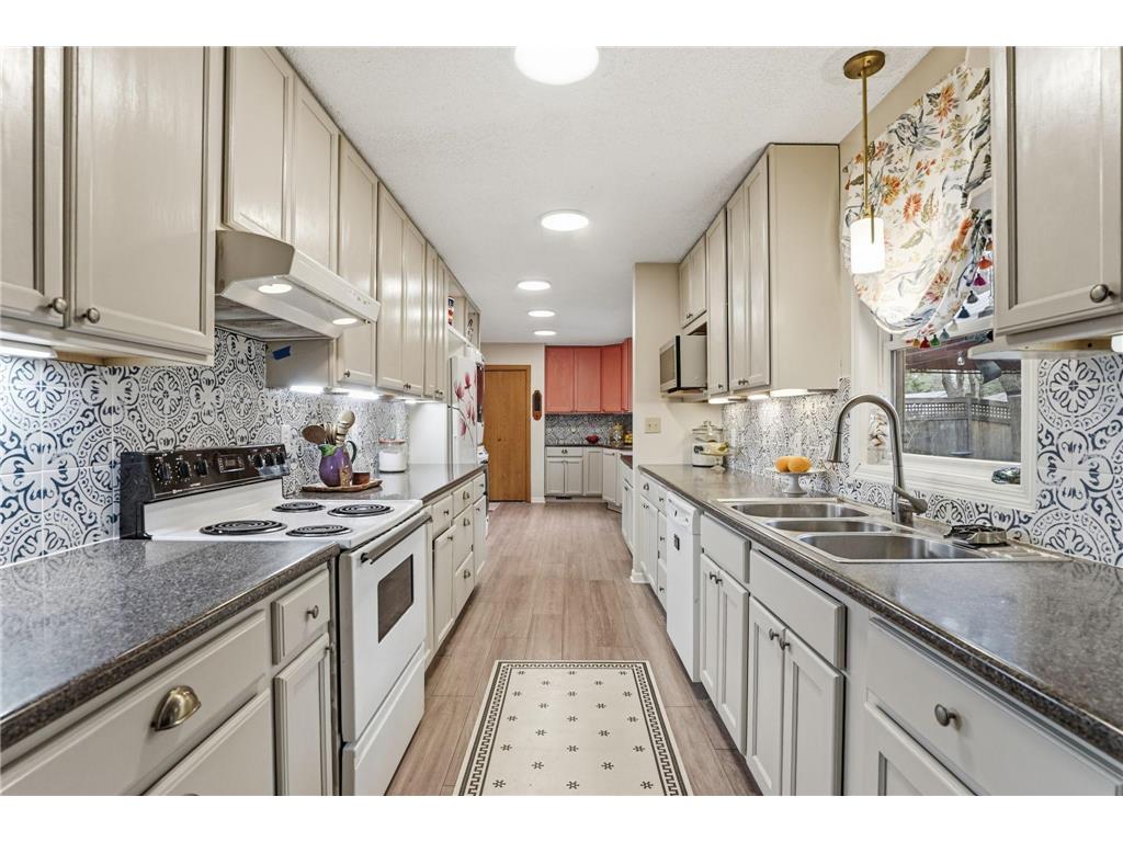 7877 Sunnyside Road Mounds View MN 55112 7030027 image9