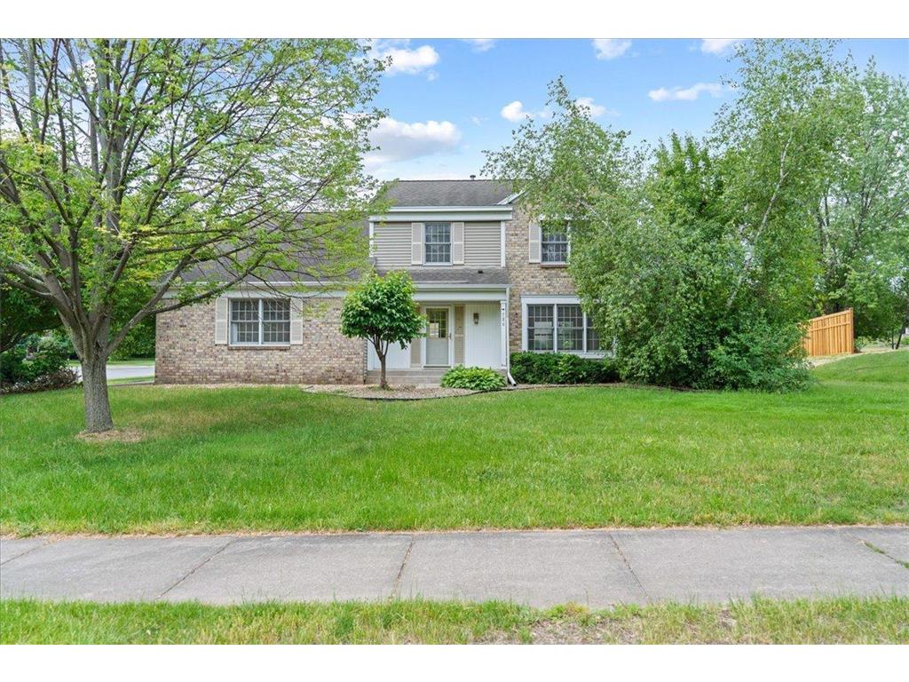 788 Pondhaven Lane, Mendota Heights, MN 55120 MLS 6388292 Edina Realty