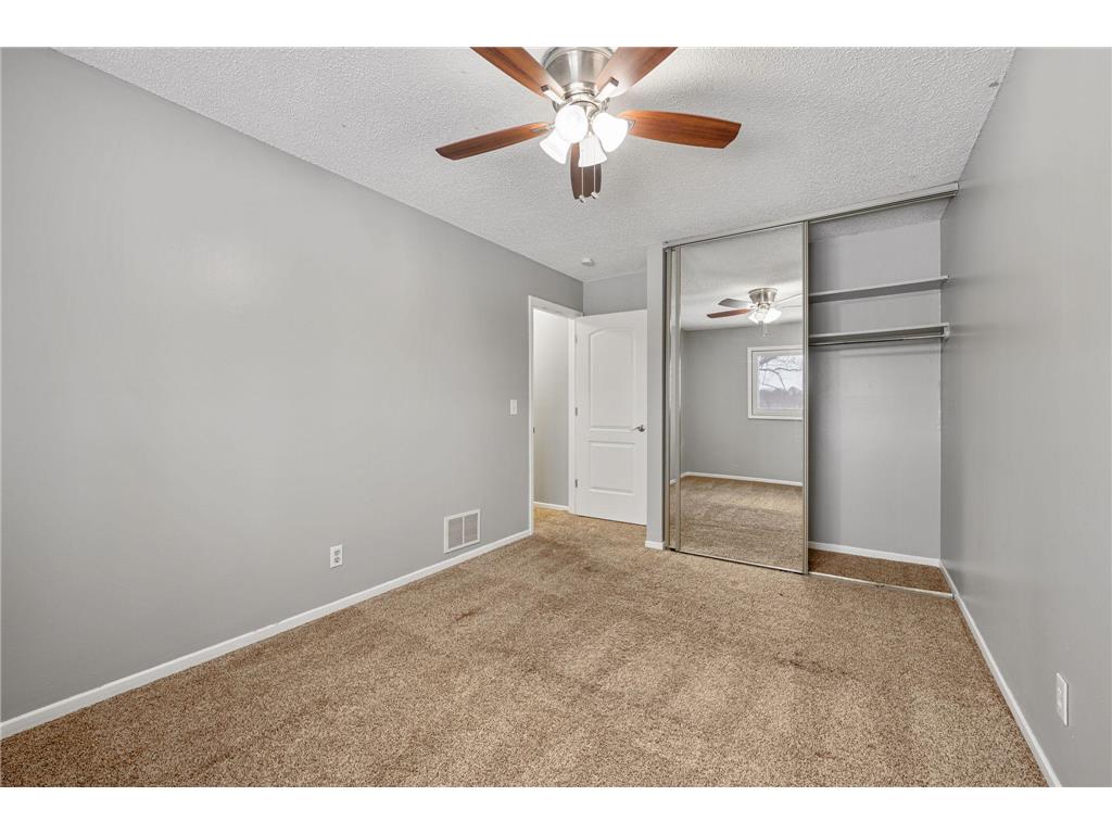 7888 Dunmore Road Woodbury MN 55125 6815970 image22