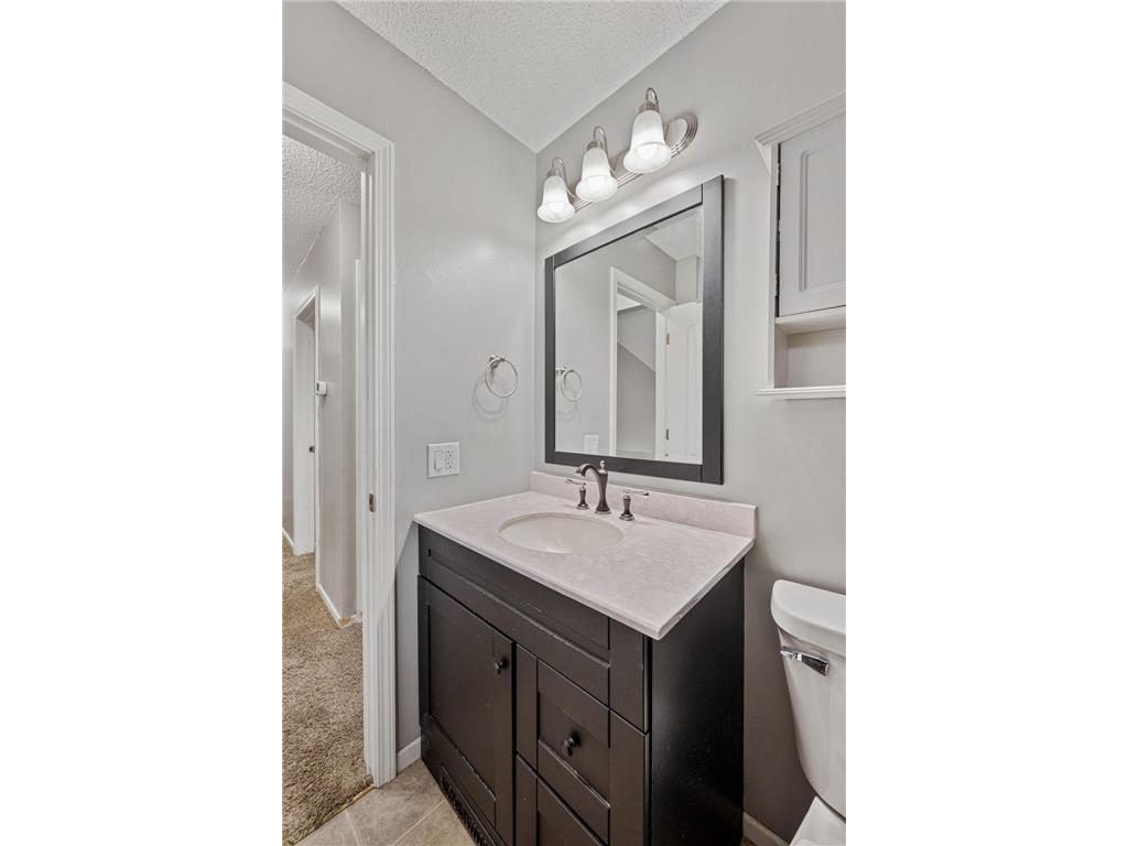 7888 Dunmore Road Woodbury MN 55125 6815970 image24