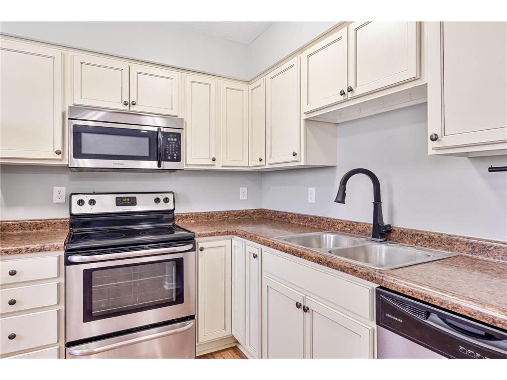 7888 Dunmore Road Woodbury MN 55125 6815970 image6