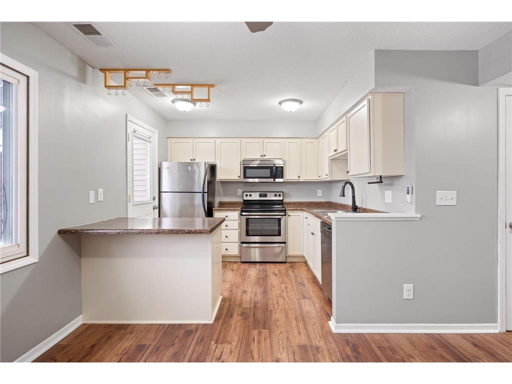 7888 Dunmore Road Woodbury MN 55125 6815970 image8