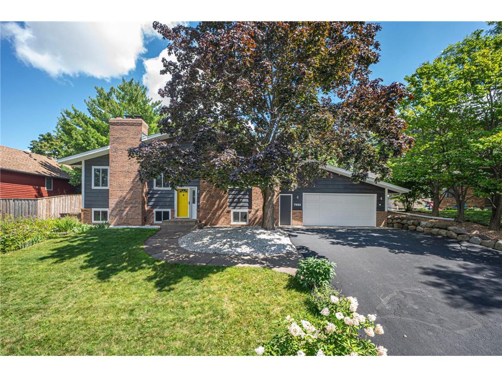 7892 Kingsview Lane N Maple Grove MN 55311 6776282 image1