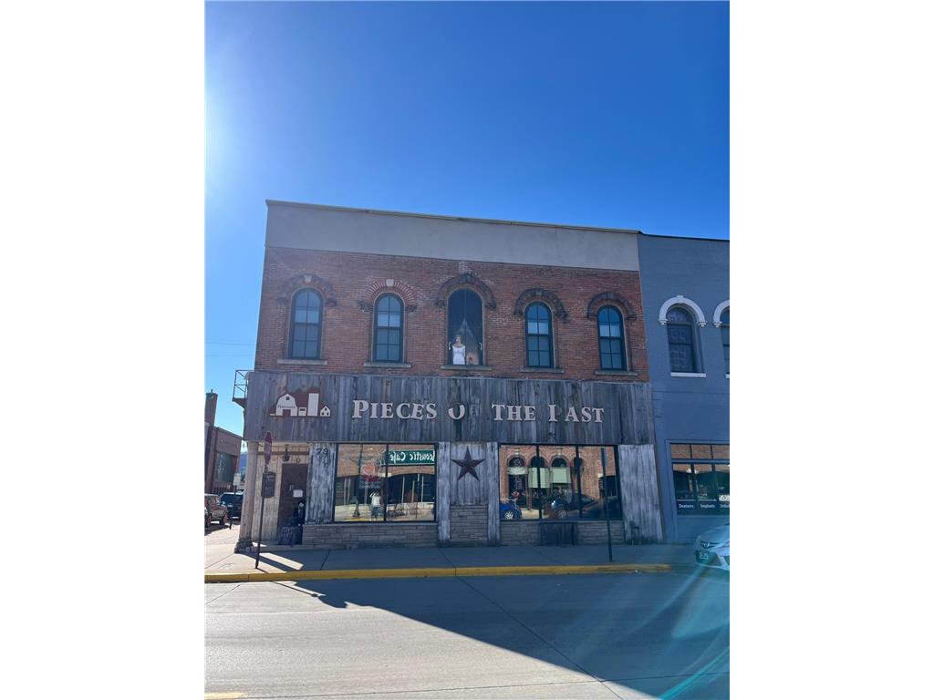 79 E 2nd Street Winona MN 55987 6624632 image1