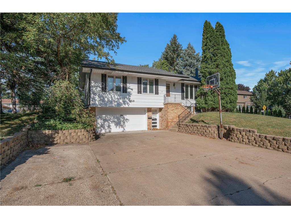 790 10th Avenue NW New Brighton MN 55112 6518897 image1