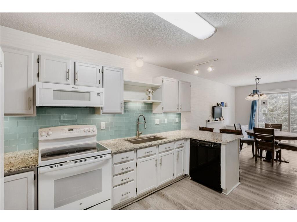 790 County Road F W #66 Shoreview MN 55126 7065756 image1