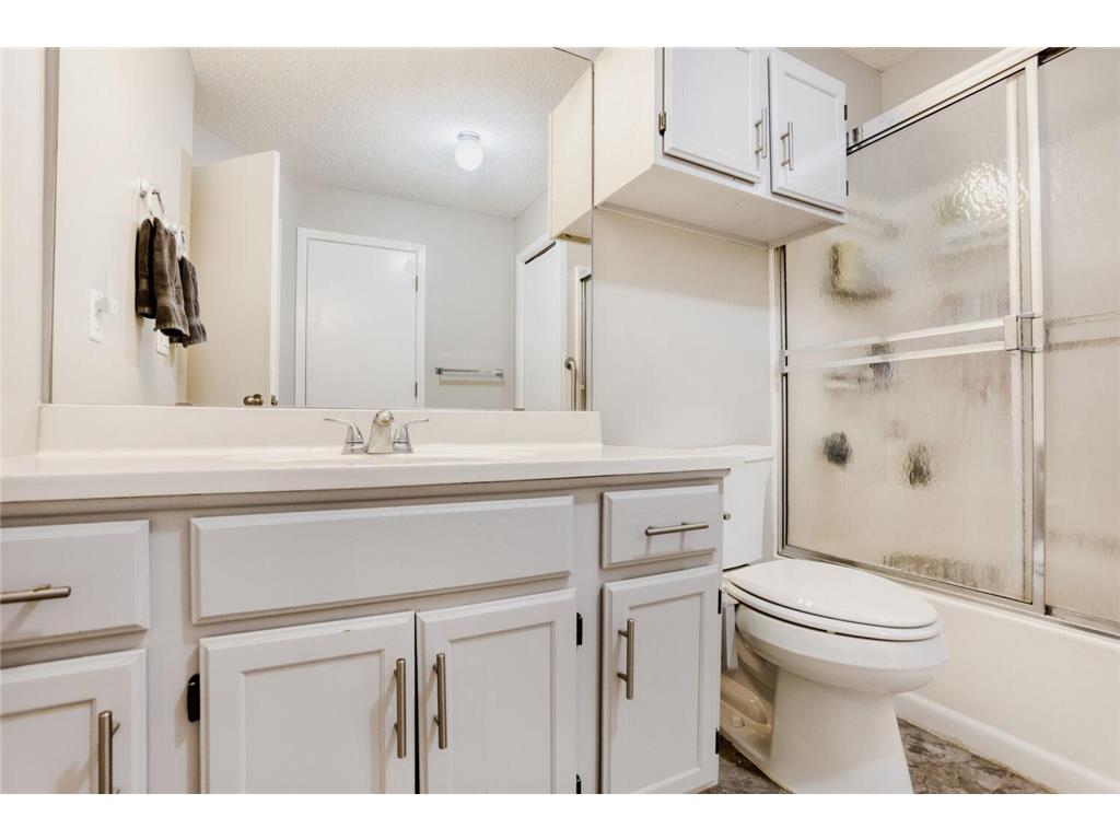 790 County Road F W #66 Shoreview MN 55126 7065756 image17