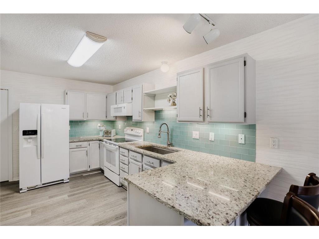 790 County Road F W #66 Shoreview MN 55126 7065756 image2