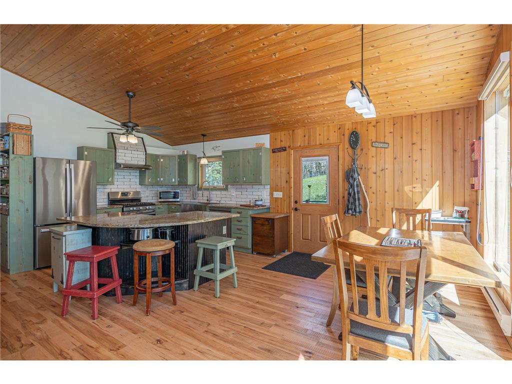 790 Robert Lane NE Longville MN 56655 - Girl 7074907 image15