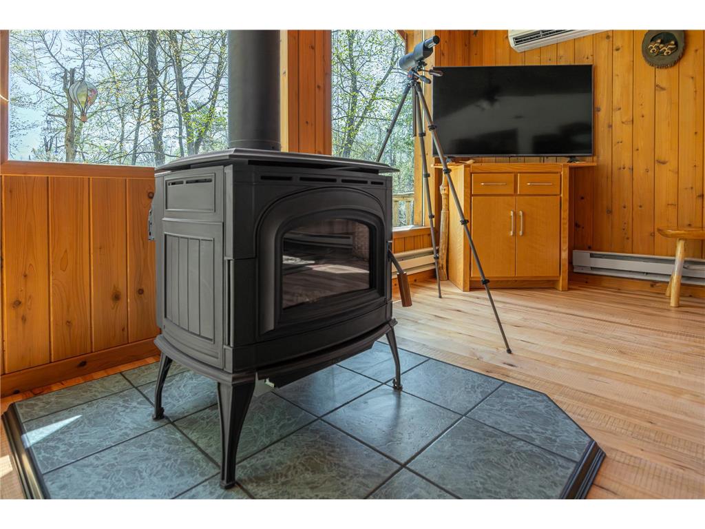790 Robert Lane NE Longville MN 56655 - Girl 7074907 image19