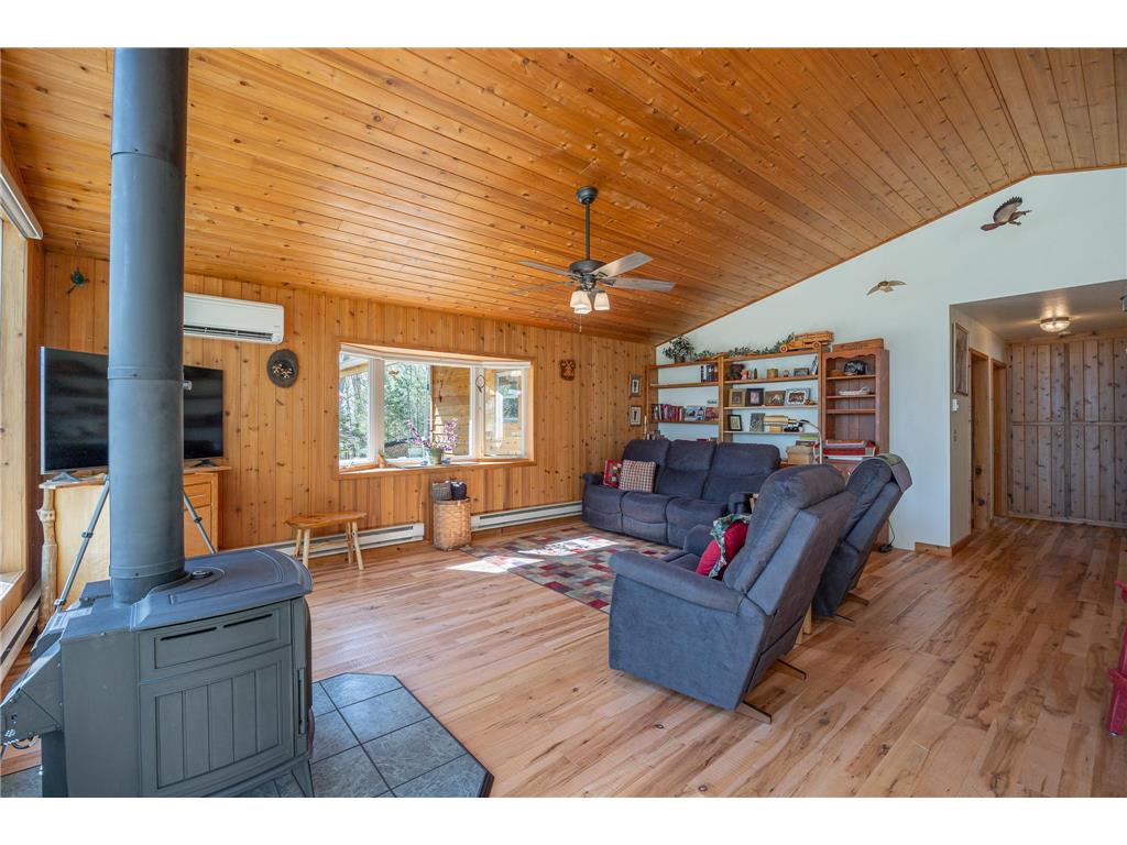 790 Robert Lane NE Longville MN 56655 - Girl 7074907 image20