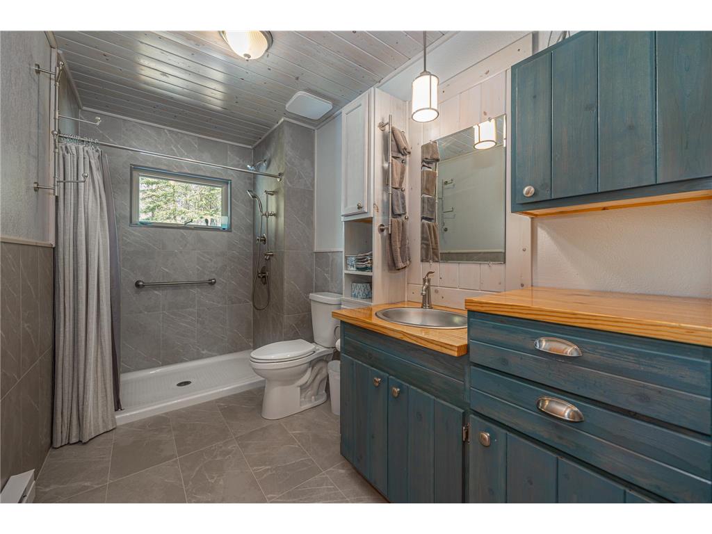 790 Robert Lane NE Longville MN 56655 - Girl 7074907 image23