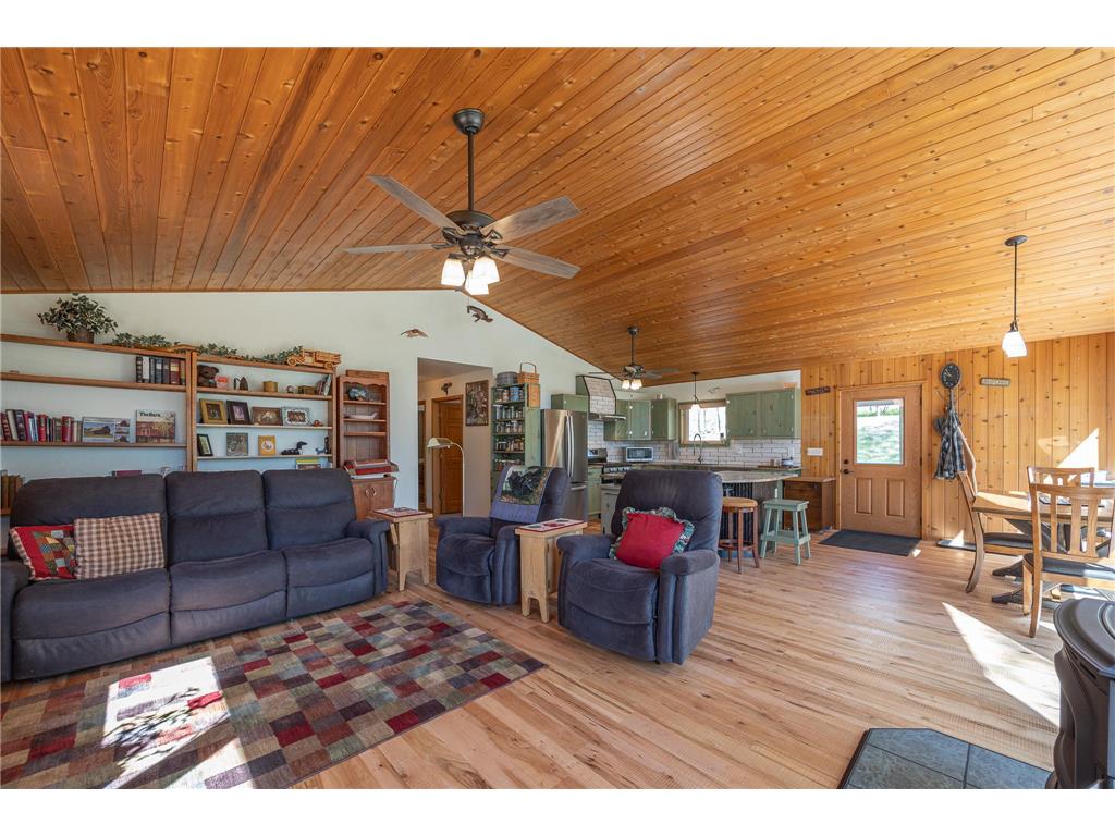 790 Robert Lane NE Longville MN 56655 - Girl 7074907 image8