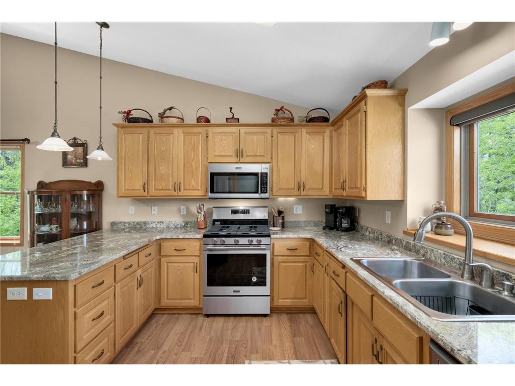 7901 15th Street N Oakdale MN 55128 7072125 image3