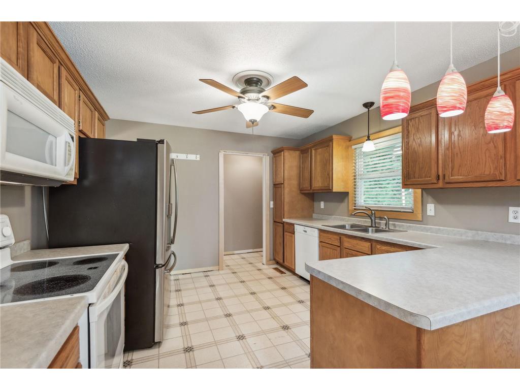 7901 Mt Curve Boulevard N Brooklyn Park MN 55445 6561415 image1