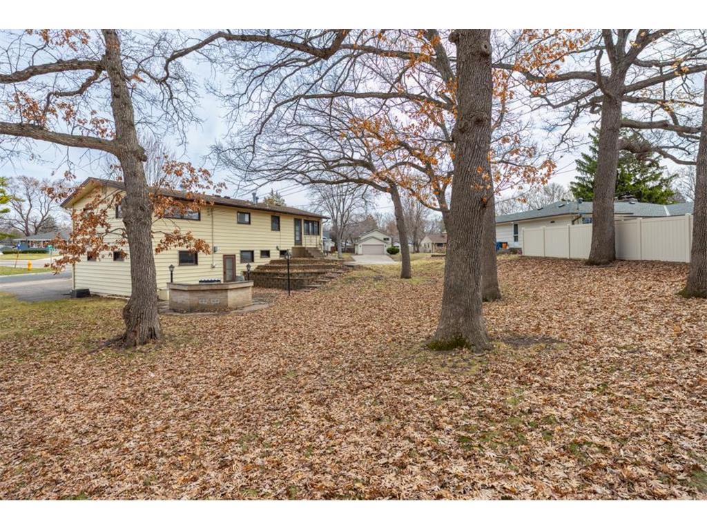 7901 Winsdale Street N Golden Valley MN 55427 7048446 image24
