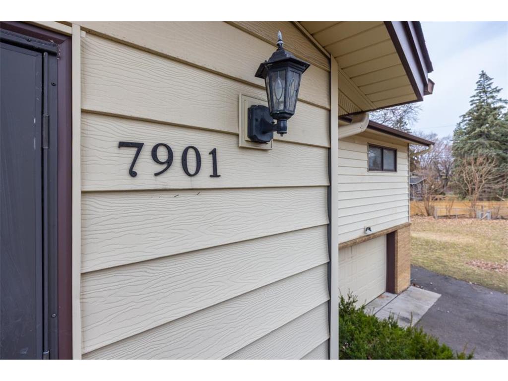 7901 Winsdale Street N Golden Valley MN 55427 7048446 image29