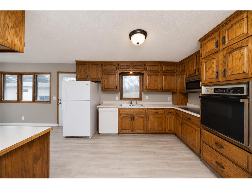 7901 Winsdale Street N Golden Valley MN 55427 7048446 image5