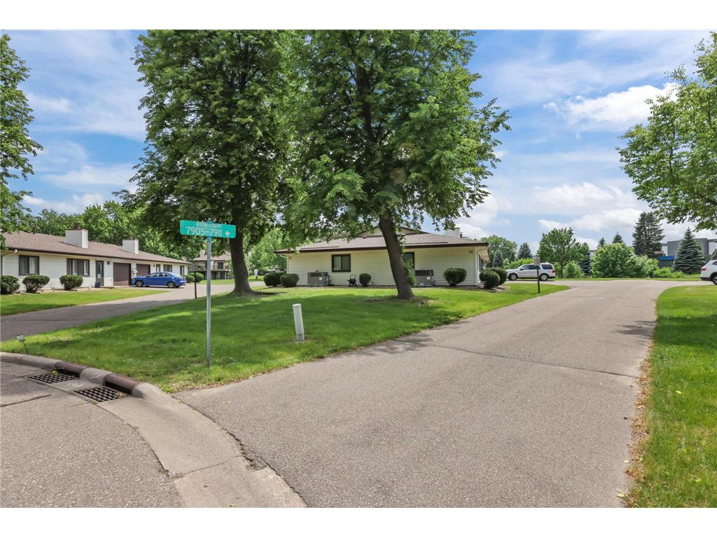 7905 85th Court N Brooklyn Park MN 55445 7083236 image1