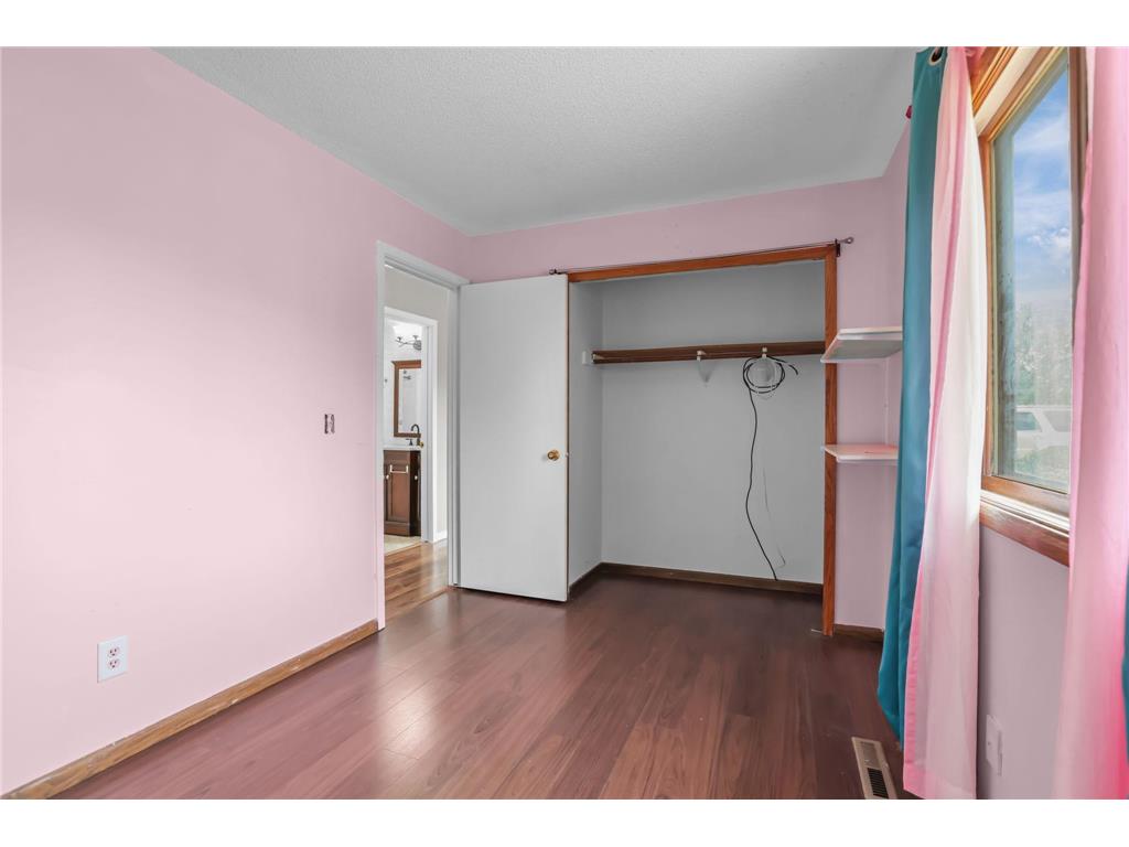 7905 85th Court N Brooklyn Park MN 55445 7083236 image20