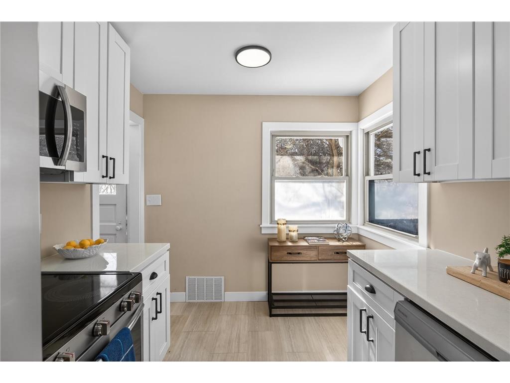 7907 W 25th Street Saint Louis Park MN 55426 7057000 image9