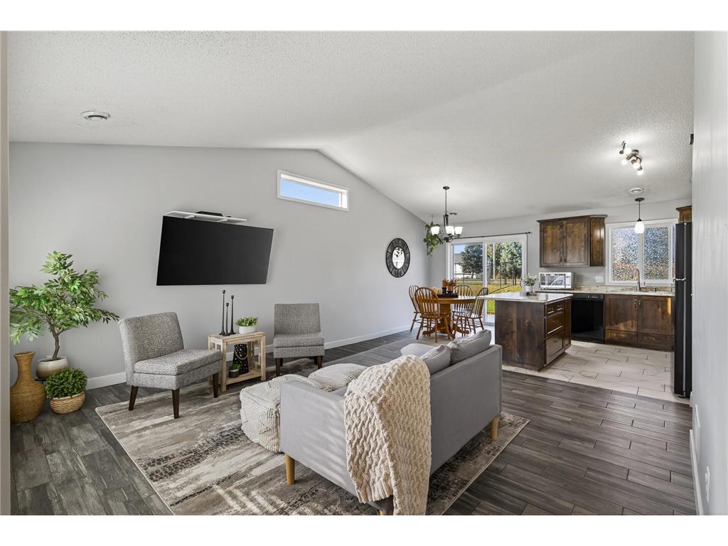 791 Park Brook Road NW Isanti MN 55040 6798723 image1