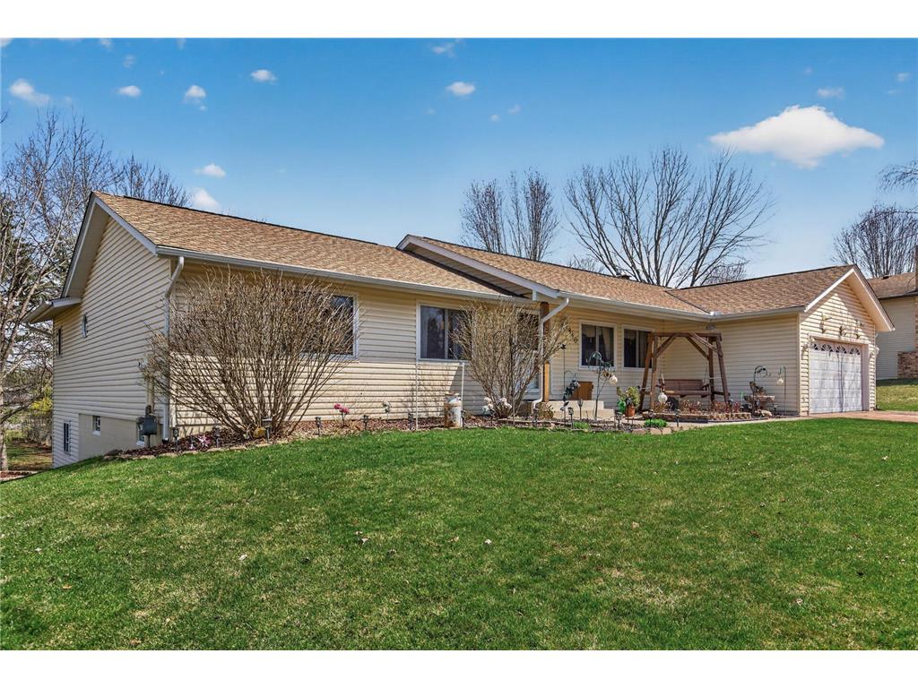 7910 W Park Hills Drive Bloomington MN 55438 7055749 image1