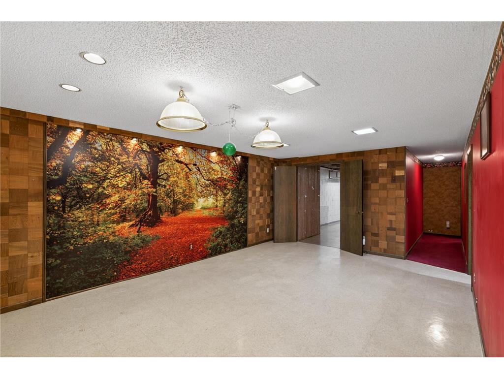 7910 W Park Hills Drive Bloomington MN 55438 7055749 image24