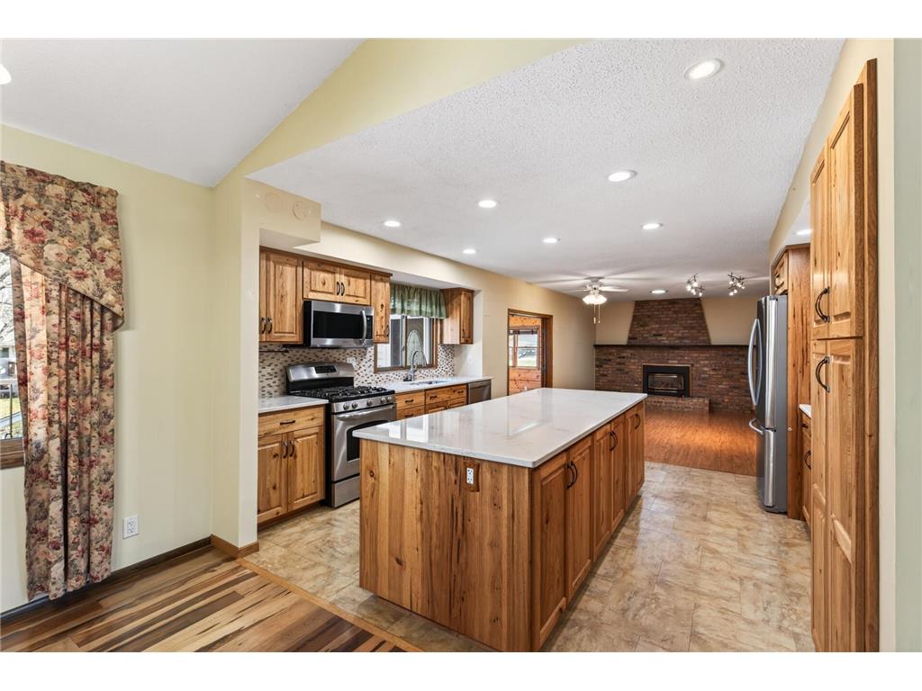 7910 W Park Hills Drive Bloomington MN 55438 7055749 image9