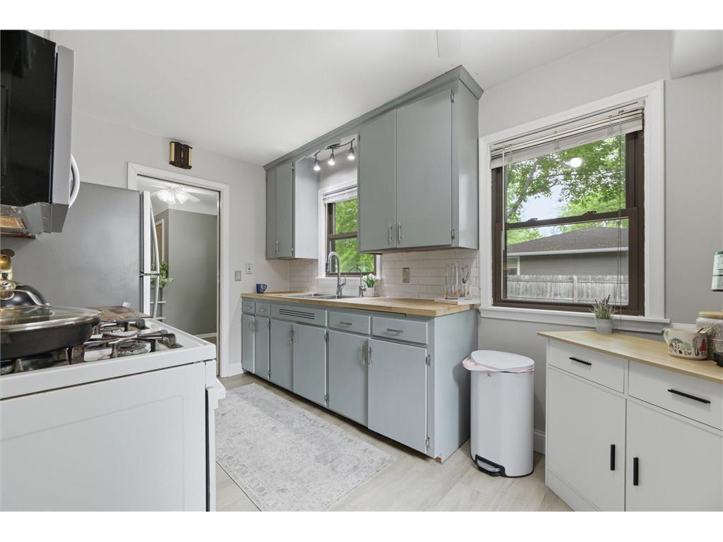 7911 59 1/2 Avenue N New Hope MN 55428 7088497 image11