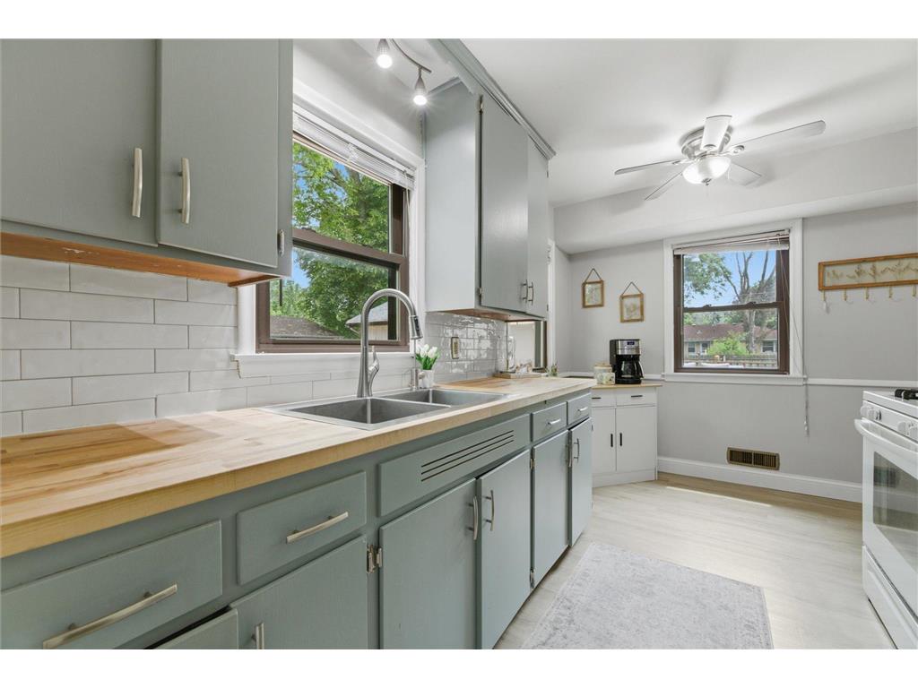 7911 59 1/2 Avenue N New Hope MN 55428 7088497 image12
