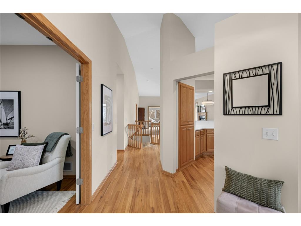 7912 Victoria Curve Saint Louis Park MN 55426 7050594 image4