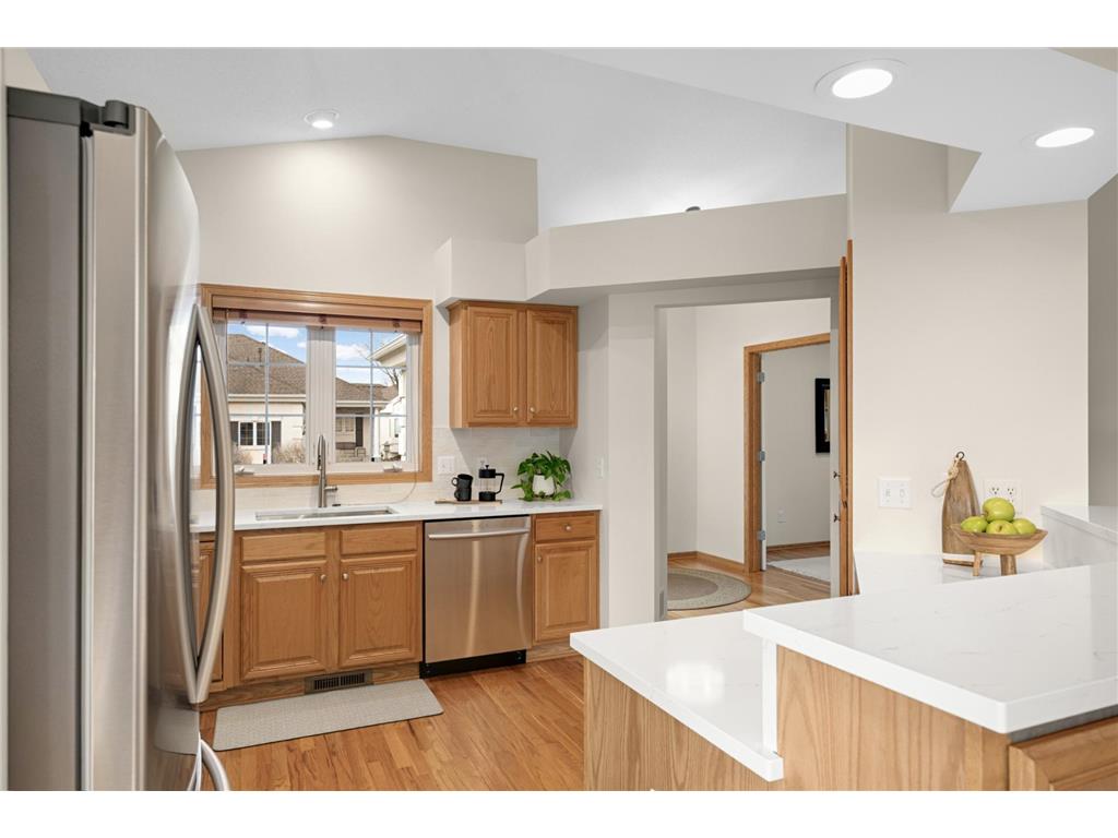 7912 Victoria Curve Saint Louis Park MN 55426 7050594 image6