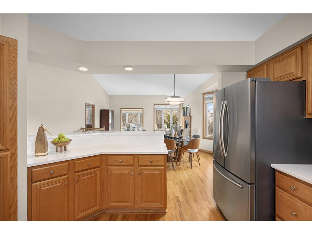 7912 Victoria Curve Saint Louis Park MN 55426 7050594 image9