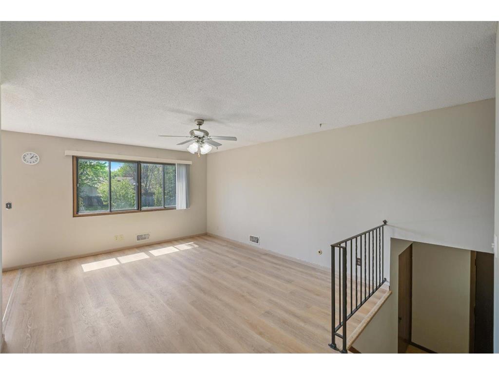 7916 Hallmark Way Apple Valley MN 55124 7067696 image20