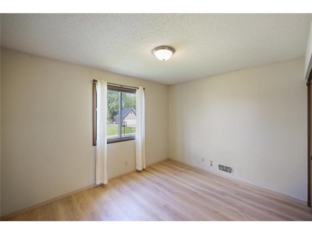 7916 Hallmark Way Apple Valley MN 55124 7067696 image26