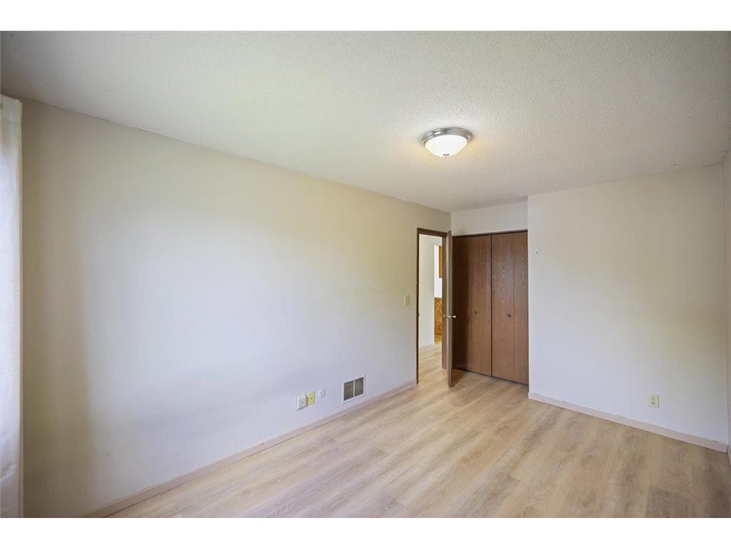 7916 Hallmark Way Apple Valley MN 55124 7067696 image40