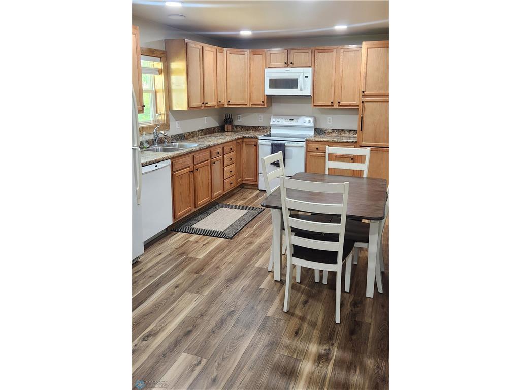 792 2nd Street NW Hillsboro ND 58045 6745677 image24