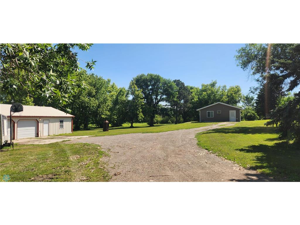 792 2nd Street NW Hillsboro ND 58045 6745677 image3