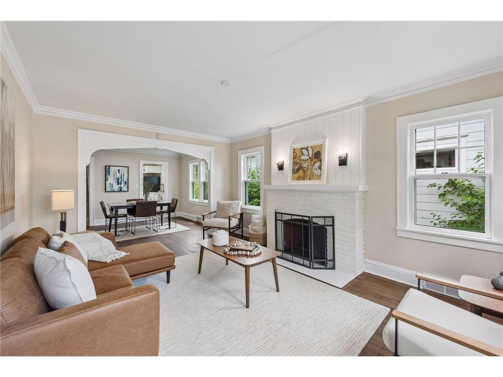 792 Charles Avenue Saint Paul MN 55104 7103708 image1