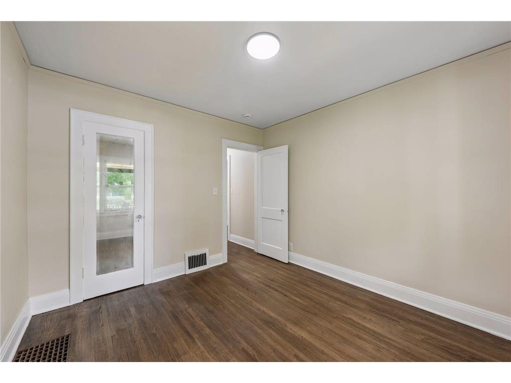 792 Charles Avenue Saint Paul MN 55104 7103708 image18