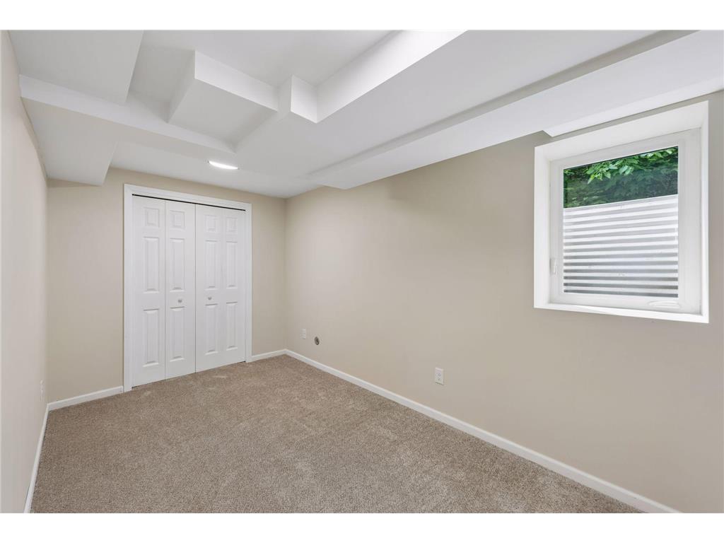 792 Charles Avenue Saint Paul MN 55104 7103708 image23
