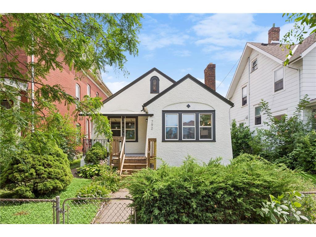 792 Charles Avenue Saint Paul MN 55104 7103708 image38
